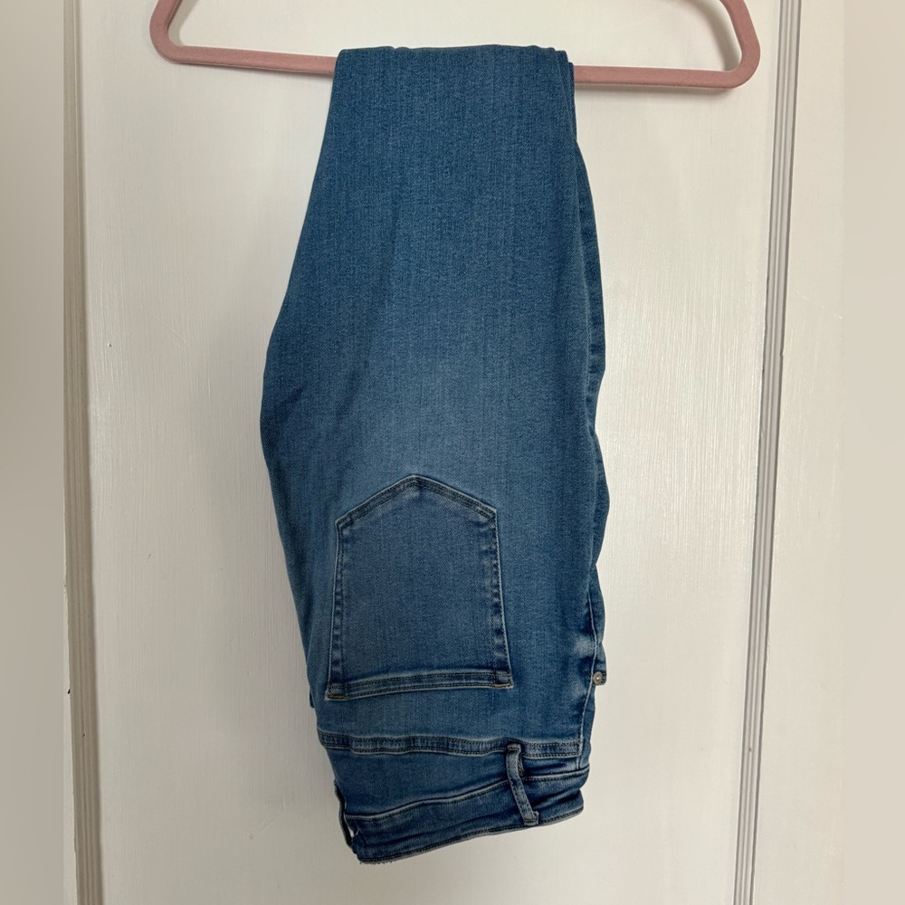 Loft medium wash skinny jeans - size 29 (8) tall